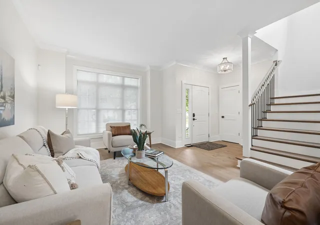 Photo 2 of Townhouse for sale at 817 N Center St, Naperville, IL 60563 | MLS# 12752377 | Listing updated on 2026-09-23