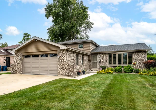 Photo 2 of Single family home for sale at 14650 Kostner Ave, Midlothian, IL 60445 | MLS# 12752396 | Listing updated on 2026-09-28