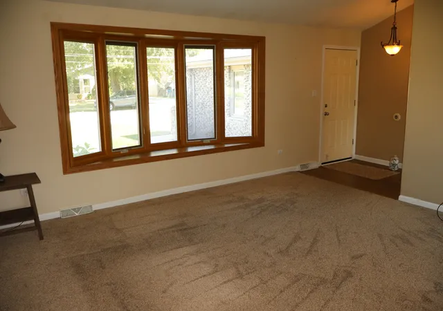 Photo 2 of Single family home for sale at 14650 Kostner Ave, Midlothian, IL 60445 | MLS# 12752396 | Listing updated on 2026-09-12