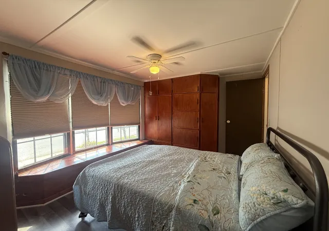 Photo 3 of Sale Pending at 525 Moorfield Rd, Matteson, IL 60443 | MLS# 12752397 | Listing updated on 2026-10-03