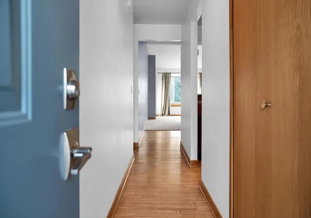 Listing Photo 5 - Condo for sale in building located at 403 Clearwater Dr, Champaign, IL 61822 - Unit #403