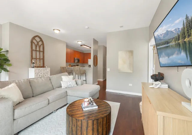 Photo 3 of Condo for sale at 757 N Orleans St #610, Chicago, IL 60654 | MLS# 12752420 | Listing updated on 2026-09-15