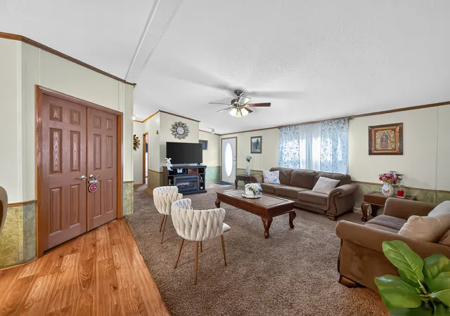 Photo 3 of Manufactured home for sale at 819 South 9th St, De Kalb, IL 60115 | MLS# 12752432 | Listing updated on 2026-09-13