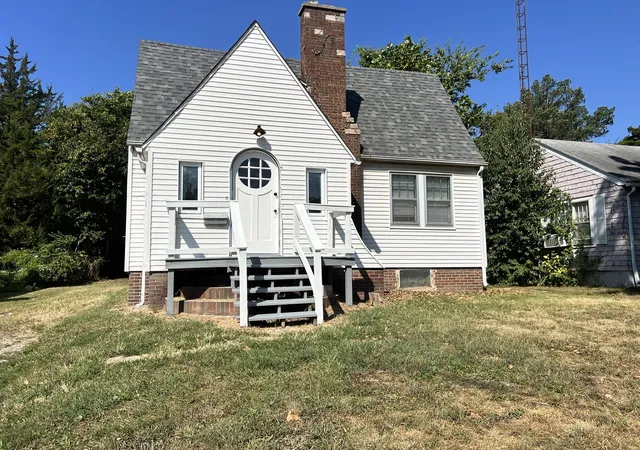 Photo 1 of Single family home for sale at 605 S 24th Street, Mt Vernon, IL 62864 | MLS# 12752447 | Listing updated on 2026-09-13