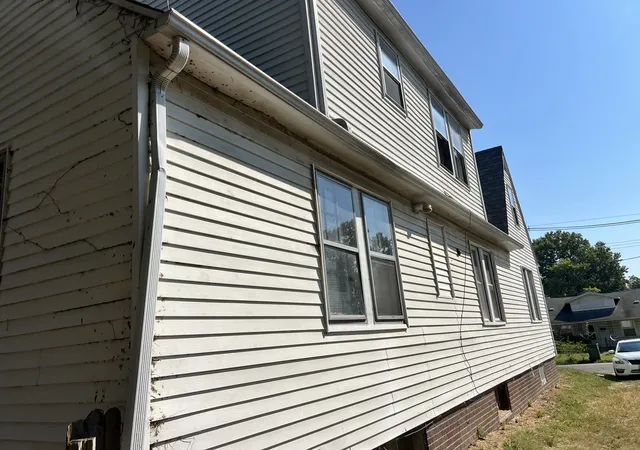 Photo 2 of Single family home for sale at 605 S 24th Street, Mt Vernon, IL 62864 | MLS# 12752447 | Listing updated on 2026-09-13