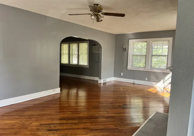Photo 3 of Single family home for sale at 605 S 24th Street, Mt Vernon, IL 62864 | MLS# 12752447 | Listing updated on 2026-09-13