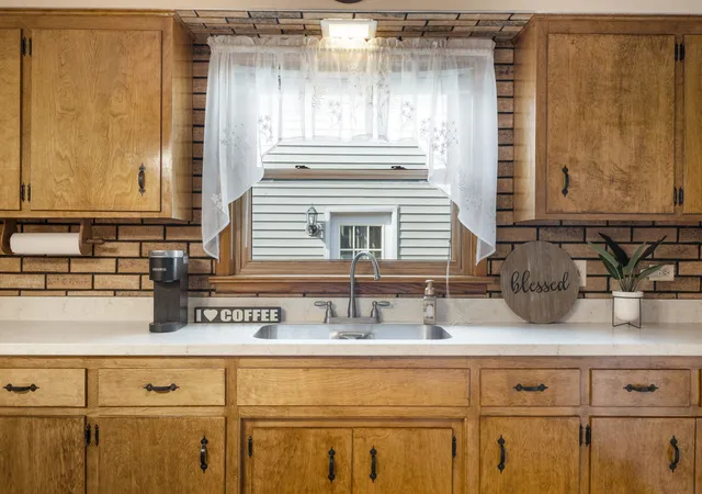Photo 4 of Single family home for sale at 4242 Fishermans Ter, Lyons, IL 60534 | MLS# 12752450 | Listing updated on 2026-09-17