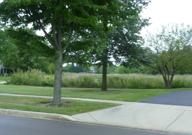 Photo 3 of Townhouse for sale at 2632 Loren Ln, Algonquin, IL 60102 | MLS# 12752454 | Listing updated on 2026-10-03