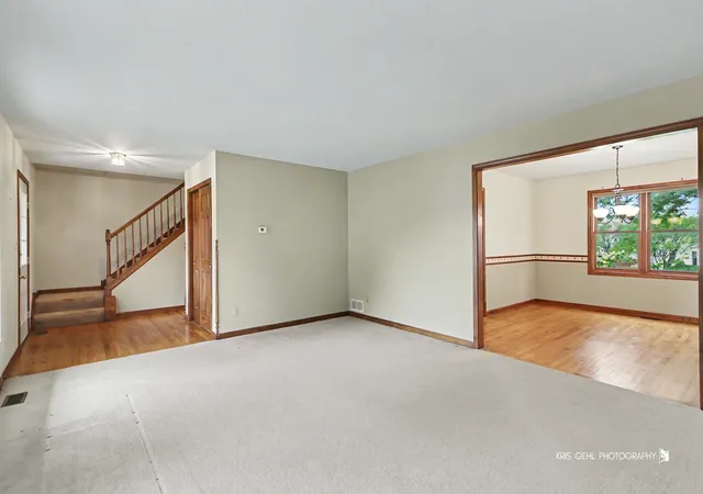 Photo 4 of Single family home for sale at 214 S Katie Ln, Mc Henry, IL 60050 | MLS# 12752473 | Listing updated on 2026-09-14