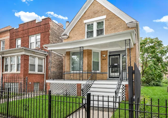 Photo 1 of Single family home for sale at 7038 S King Dr, Chicago, IL 60637 | MLS# 12752509 | Listing updated on 2026-09-26