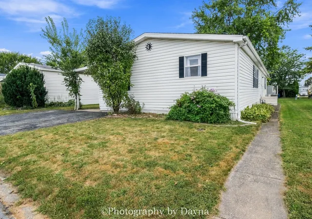 Photo 2 of Manufactured home for sale at 50 Cherry Ln, Bourbonnais, IL 60914 | MLS# 12752511 | Listing updated on 2026-10-06