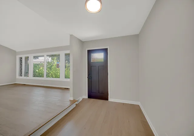 Photo 2 of Single family home for sale at 1831 N Rolling Ln, Arlington Heights, IL 60004 | MLS# 12752541 | Listing updated on 2026-09-18