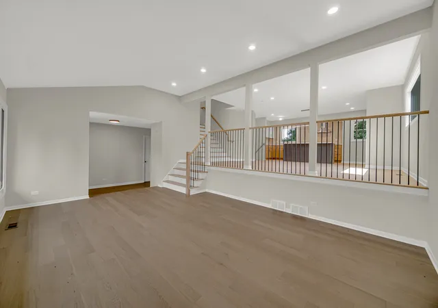 Photo 3 of Single family home for sale at 1831 N Rolling Ln, Arlington Heights, IL 60004 | MLS# 12752541 | Listing updated on 2026-09-18