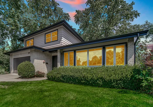 Photo 22 of Single family home for sale at 1831 N Rolling Ln, Arlington Heights, IL 60004 | MLS# 12752541 | Listing updated on 2026-10-07