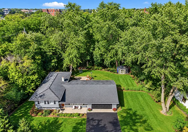 Photo 3 of Single family home for sale at 21 E Hillside Rd, Naperville, IL 60540 | MLS# 12752554 | Listing updated on 2026-09-23