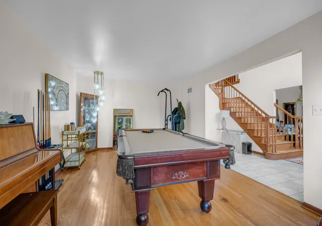 Photo 4 of Single family home for sale at 8201 Pine Blf Ct, Darien, IL 60561 | MLS# 12752561 | Listing updated on 2026-09-25