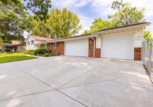 Photo 2 of Single family home for sale at 203 Wood Rd, Rockford, IL 61107 | MLS# 12752571 | Listing updated on 2026-09-12
