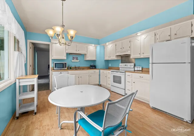 Photo 4 of Single family home for sale at 49 Sherwick Rd, Oswego, IL 60543 | MLS# 12752574 | Listing updated on 2026-09-14