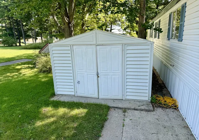 Photo 3 of Manufactured home for sale at 900 Regan Rd #314, Rock Falls, IL 61071 | MLS# 12752580 | Listing updated on 2026-09-14