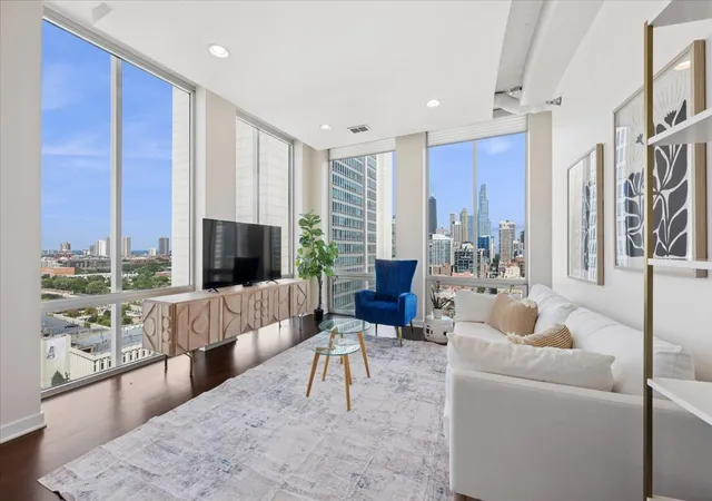 Photo 2 of Condo for sale at 720 N Larrabee St #1601, Chicago, IL 60654 | MLS# 12752597 | Listing updated on 2026-09-15