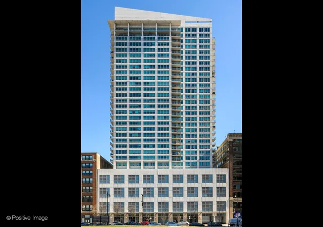 Photo 1 of Condo for sale at 701 S Wells St #3306, Chicago, IL 60607 | MLS# 12752630 | Listing updated on 2026-09-16