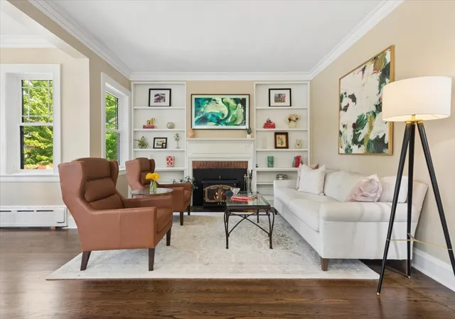 Photo 3 of Mansion for sale at 4929 N Fairfield Ave, Chicago, IL 60625 | MLS# 12752641 | Listing updated on 2026-09-16