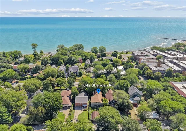 Photo 2 of Single family home for sale at 642 Sheridan Rd, Evanston, IL 60202 | MLS# 12752647 | Listing updated on 2026-09-14