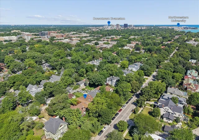 Photo 4 of Single family home for sale at 642 Sheridan Rd, Evanston, IL 60202 | MLS# 12752647 | Listing updated on 2026-09-14