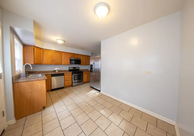 Photo 2 of Single family home for sale at 949 Braemar Rd, Flossmoor, IL 60422 | MLS# 12752653 | Listing updated on 2026-09-17