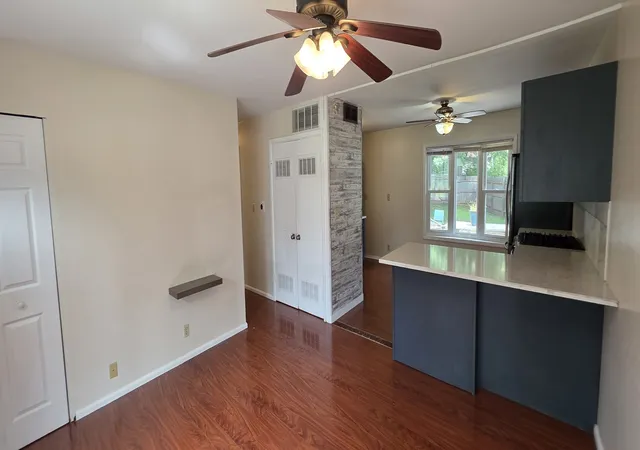 Photo 3 of Single family home for sale at 1110 Rainbow View, Urbana, IL 61802 | MLS# 12752658 | Listing updated on 2026-09-26
