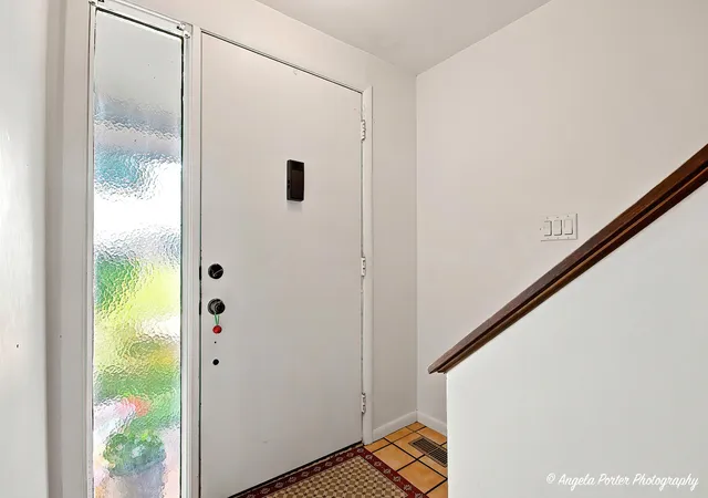 Photo 2 of Condo for sale at 742 Glen Way #742, Gurnee, IL 60031 | MLS# 12752663 | Listing updated on 2026-10-01