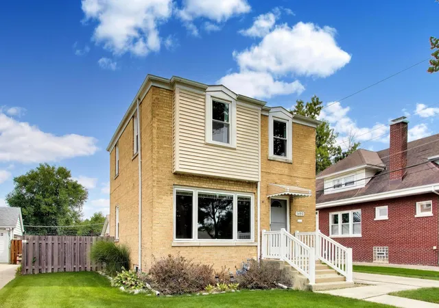 Photo 2 of Single family home for sale at 1493 Orchard St, Des Plaines, IL 60018 | MLS# 12752667 | Listing updated on 2026-09-24