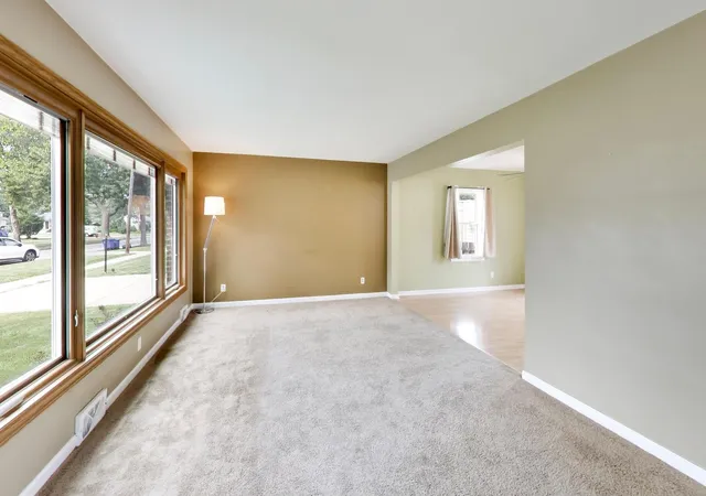 Photo 3 of Single family home for sale at 1493 Orchard St, Des Plaines, IL 60018 | MLS# 12752667 | Listing updated on 2026-09-24