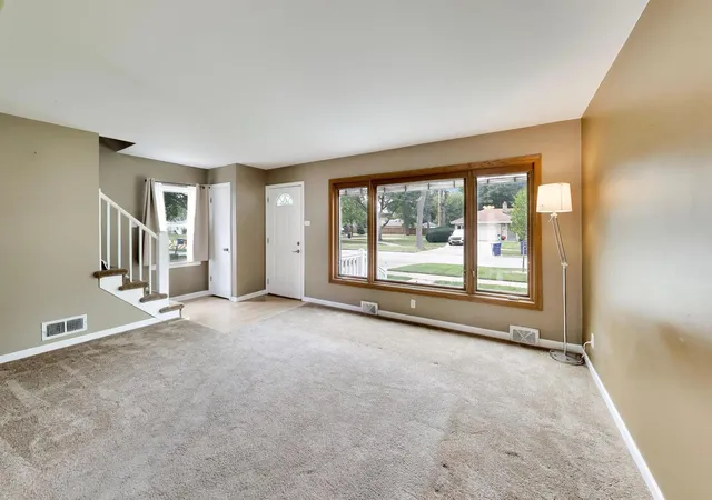 Photo 3 of Single family home for sale at 1493 Orchard St, Des Plaines, IL 60018 | MLS# 12752667 | Listing updated on 2026-09-24