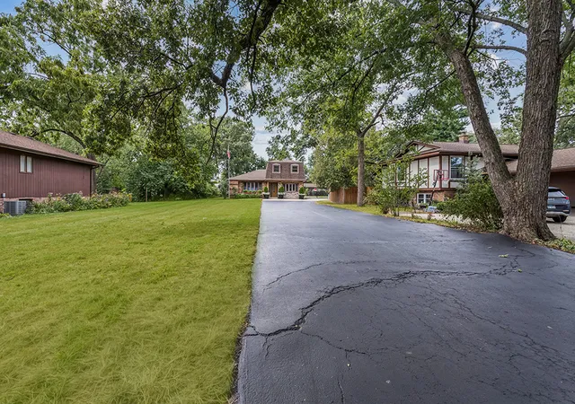 Photo 2 of Single family home for sale at 11420 S Mather Ave, Alsip, IL 60803 | MLS# 12752674 | Listing updated on 2026-09-28