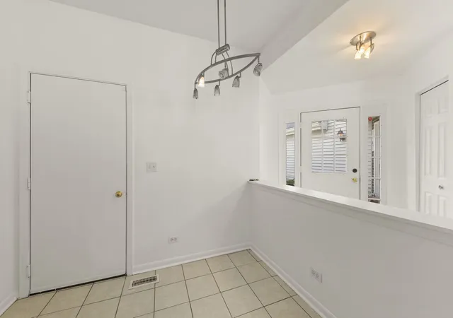 Photo 3 of Townhouse for sale at 1165 E Cambria Ln S, Lombard, IL 60148 | MLS# 12752682 | Listing updated on 2026-09-27