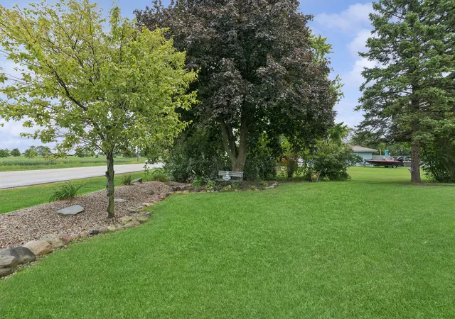Photo 18 of Single family home for sale at 950 Us Hwy 52, Minooka, IL 60447 | MLS# 12752689 | Listing updated on 2026-09-12