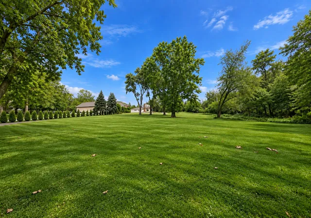 Photo 3 of Single family home for sale at 10211 5th Ave Cut Off, Countryside, IL 60525 | MLS# 12752723 | Listing updated on 2026-09-23