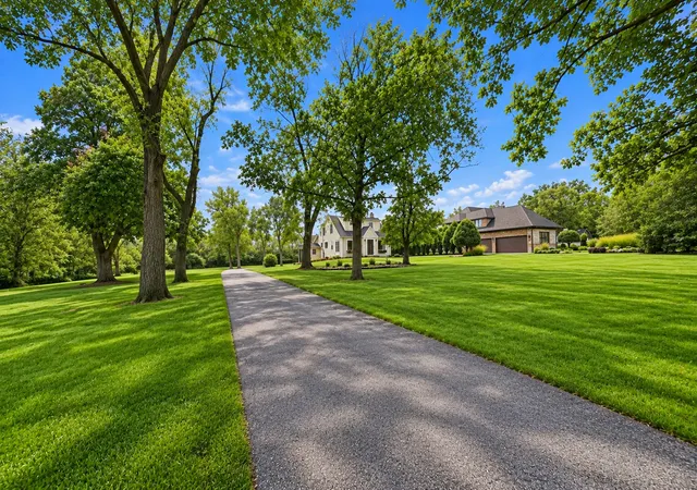 Photo 3 of Single family home for sale at 10211 5th Ave Cut Off, Countryside, IL 60525 | MLS# 12752723 | Listing updated on 2026-09-23