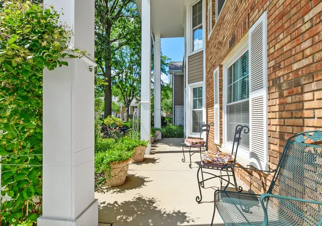 Photo 2 of Condo for sale at 1105 Spring Garden Cir #5, Naperville, IL 60563 | MLS# 12752744 | Listing updated on 2026-09-22