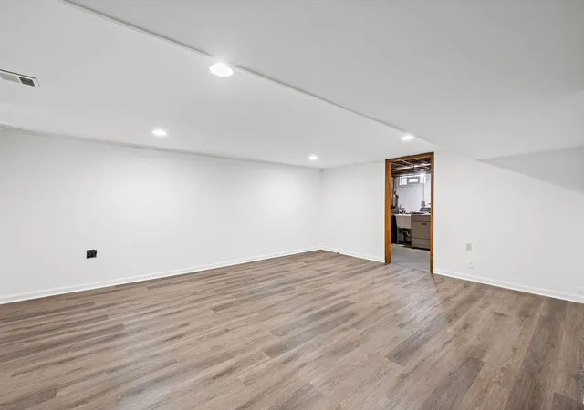 Photo 3 of Townhouse for sale at 9543 Sumac Rd #G, Des Plaines, IL 60016 | MLS# 12752757 | Listing updated on 2026-09-23