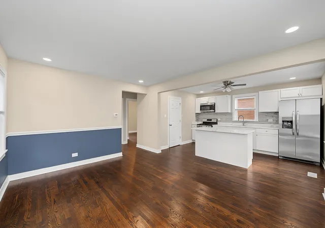 Photo 3 of Single family home for sale at 11325 S Ave H, Chicago, IL 60617 | MLS# 12752758 | Listing updated on 2026-09-12