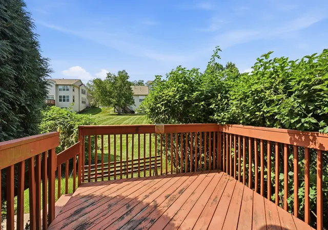 Photo 22 of Townhouse for sale at 2051 Village View Dr, Yorkville, IL 60560 | MLS# 12752759 | Listing updated on 2026-09-13