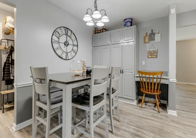 Photo 4 of Single family home for sale at 1552 Jobe Ave, St. Charles, IL 60174 | MLS# 12752774 | Listing updated on 2026-09-13