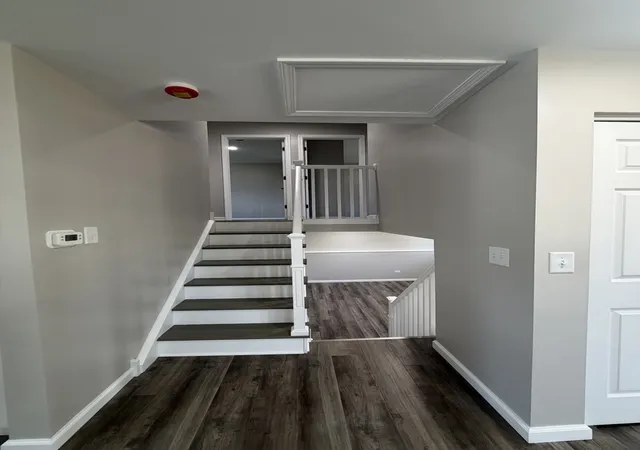 Photo 4 of Single family home for sale at 547 Redwood Rd, Bolingbrook, IL 60440 | MLS# 12752783 | Listing updated on 2026-10-04