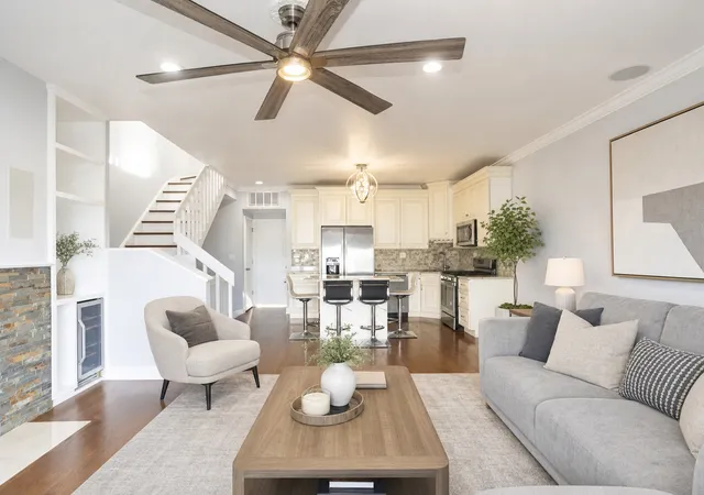Photo 4 of Townhouse for sale at 1411 W Harrison St, Chicago, IL 60607 | MLS# 12752791 | Listing updated on 2026-09-14