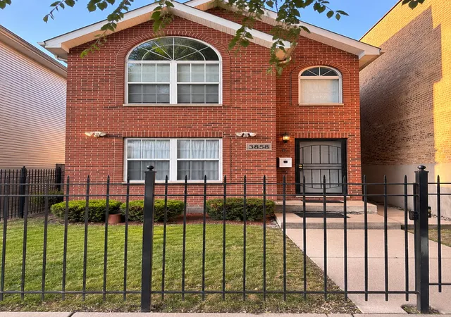 Multi family home for sale at 3858 W Grenshaw St, Chicago, IL 60624 | MLS# 12752794