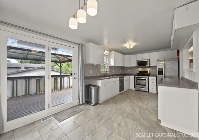 Photo 3 of Single family home for sale at 1102 Walnut Ave, Hanover Park, IL 60133 | MLS# 12752799 | Listing updated on 2026-09-16