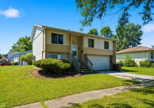 Photo 1 of Single family home for sale at 3401 Seine Ct, Hazel Crest, IL 60429 | MLS# 12752809 | Listing updated on 2026-09-13