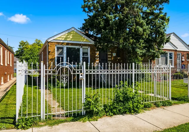 Photo 2 of Single family home for sale at 524 W 127th Place, Chicago, IL 60628 | MLS# 12752810 | Listing updated on 2026-09-13